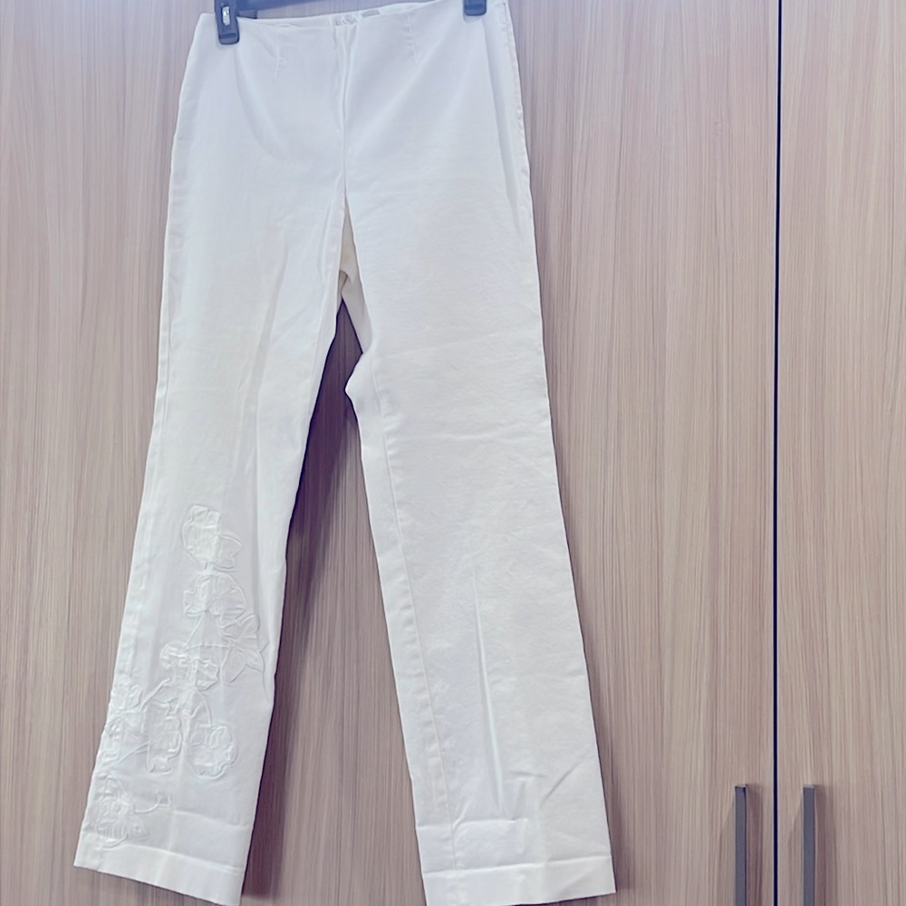 Dana Buchman white cotton pants